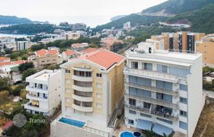 1-bedroom apartment 45 m² in Becici for 135,000 €