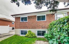 Terraced house – North York, Toronto, Ontario,  Canada for C$1,129,000
