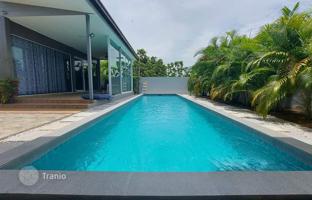 3-bedroom villa 190 m² in Pattaya for $459,000