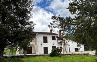 6-room house 400 m² in Motovun for 550,000 €
