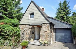 Two-storey house with a large plot and a garage in Essen, Germany for 535,000 €
