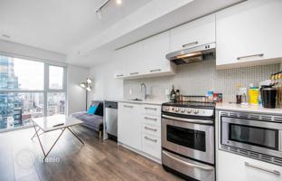 2-bedroom apartment in Peter Street for C$1,005,000
