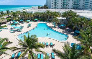 1-bedroom apartments in condo 81 m² in South Ocean Drive for $539,000