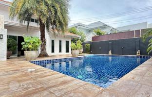 3-bedroom villa 170 m² in Pattaya for $388,000