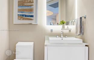 2-bedroom apartments in condo 254 m² in Miami Beach for $7,795,000