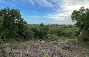 Land plot 1,000 m² in Ungasan for $278,000