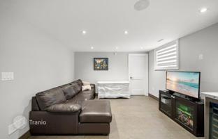 8-bedroom townhouse in North York for C$1,548,000