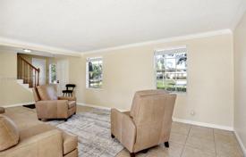 Townhome – West Palm Beach, Florida, USA for $700,000