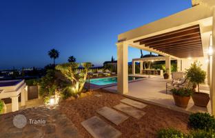 4-bedroom villa 241 m² in Nueva Andalucia for 4,350,000 €