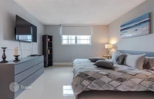 1-bedroom apartments in condo 93 m² in Collins Avenue for $598,000