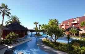 Apartments for sale in Malaga. Luxurious Apartment by the Sea in Mar Azul, Estepona Apartments for sale in Malaga. Luxurious Apartment by the Sea in Mar Azul, Estepona