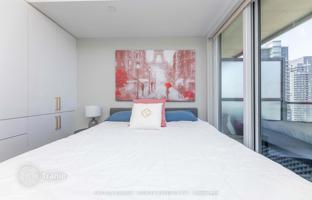 6-bedroom apartment in Etobicoke for C$967,000