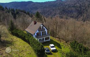 2-bedroom house 184 m² in Primorje-Gorski Kotar County for 235,000 €