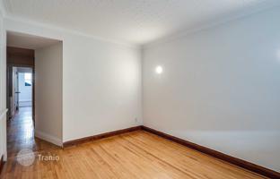 5-bedroom townhouse in Dupont Street for C$1,467,000