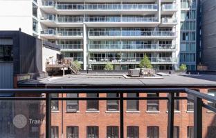1-bedroom apartment in Wellington Street West for C$766,000