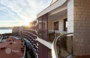 1-bedroom apartment 64 m² in Becici for 199,000 €