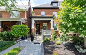 Terraced house – Old Toronto, Toronto, Ontario,  Canada for 1,111,000 €