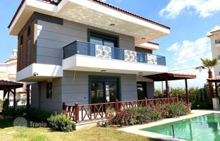 3-bedroom villa 205 m² in Kadriye for 37,759,000 TRY