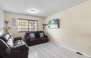 3-bedroom apartments in condo 110 m² in Hialeah for $365,000