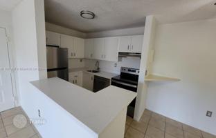 2-bedroom apartments in condo 79 m² in Hialeah for $306,000