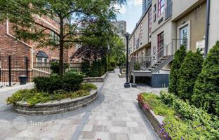 1-bedroom apartment in Old Toronto for C$834,000