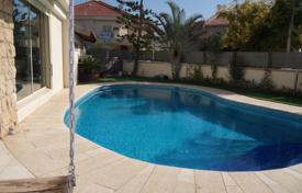 Cottage with a terrace, a pool and a plot, Netanya, Israel for $1,690,000