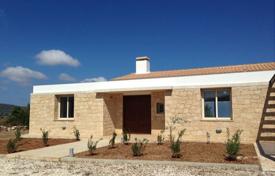 For Sale Exclusive Luxury Bungalow with Private Swimming Pool built on a Huge Plot in Neo Chorio — Polis Area for 515,000 €
