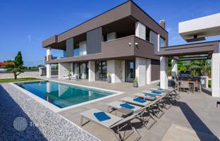 4-bedroom house 292 m² in Istria County for 1,290,000 €