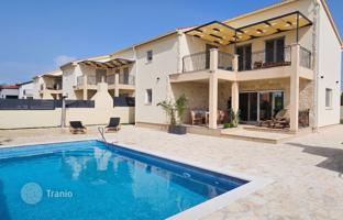 3-bedroom house 141 m² in Vrsi for 649,000 €