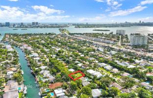 Land plot in North Miami for $1,450,000