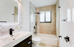 4-bedroom house 199 m² in Miami for $1,200,000