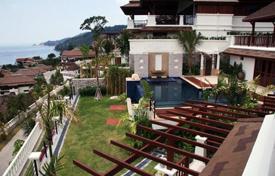 Villa with a swimming pool near the beach, Samui, Thailand. Price on request