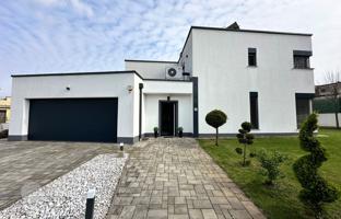 4-bedroom villa 247 m² in District III (Óbuda-Békásmegyer) for 1,210,000 €