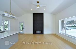 10-bedroom house in North York for C$1,885,000