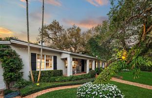 5-bedroom house 298 m² in Coral Gables for $2,995,000