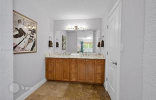 4-bedroom house 390 m² in Miami for $2,125,000