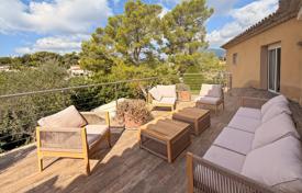 5-bedroom villa in Roquefort-les-Pins for 2,500 € per week