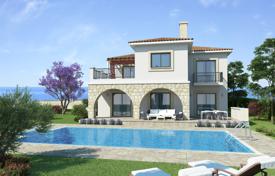 Modern villa on the coast for 685,000 €