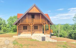 6-bedroom house 240 m² in Karlovac County for 749,000 €
