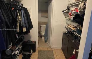 2-bedroom apartments in condo 95 m² in North Miami for $315,000