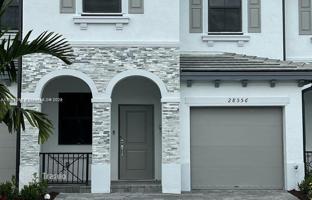 4-bedroom house 195 m² in Homestead for $500,000