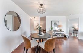 Apartment – Yonge Street, Toronto, Ontario,  Canada for C$944,000