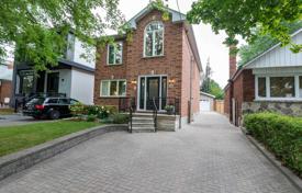 Townhome – East York, Toronto, Ontario,  Canada for C$1,737,000