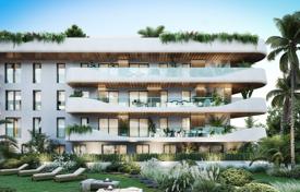Apartment for sale in San Pedro Playa, San Pedro de Alcantara for 710,000 €