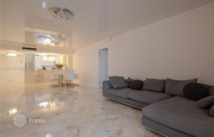 2-bedroom apartments in condo 147 m² in Hallandale Beach for $505,000