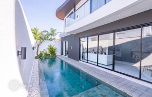 3-bedroom villa 288 m² in Tumbak Bayuh for $440,000