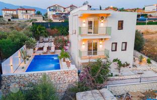 4-bedroom villa 165 m² in Kash for 16,103,000 TRY