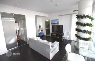 2-bedroom apartment in Adelaide Street West for C$1,066,000