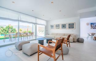 3-bedroom villa 421 m² in Marbella for 1,600,000 €