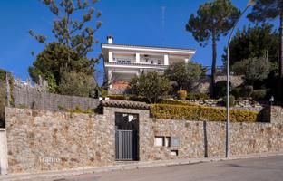 5-bedroom townhouse 467 m² in Vilassar de Dalt for 875,000 €